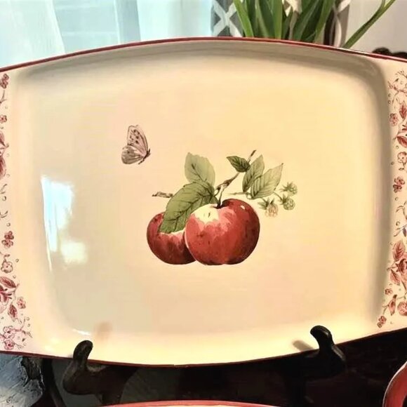 Pfaltzgraff Delicious | Set of Serving Trays | Nesting Platters - Picture 5 of 12